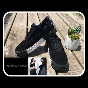 Kendall & Kylie Sneakers Unisex